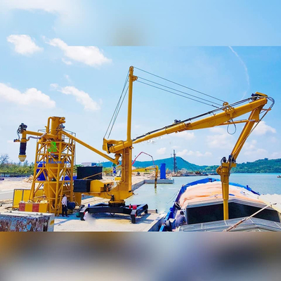 Compact screw ship unloader applied to unload cement at seaport