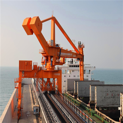 Screw ship unloader applied at seaport terminal