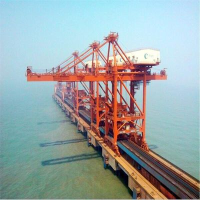 Grab Type Ship Unloading System For Unloading Bulk Materials At Port Terminal