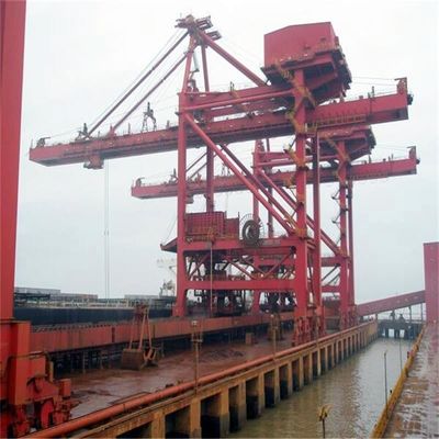 Receiving and Unloading Device for Bulk Carrier Ship Unloader