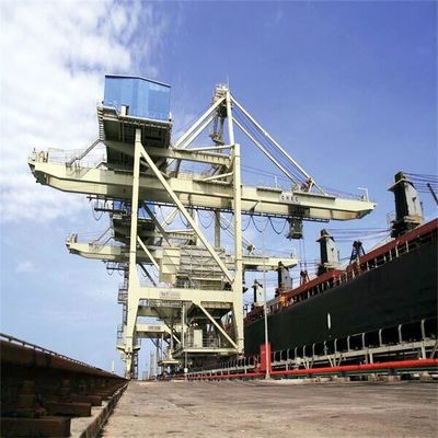 Bulk Materials Handling Belt Type Grab Ship Unloader System At Sea Port Terminal