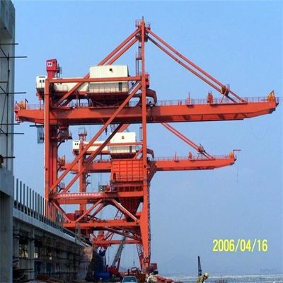 Bulk Materials Handling Belt Type Grab Ship Unloader System At Sea Port Terminal