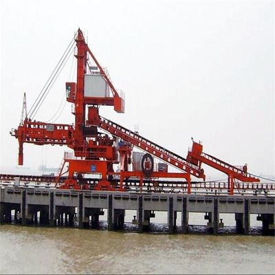 Rail Mounted Travelling Ship Loader For Seaport Capacity 2600 Tph