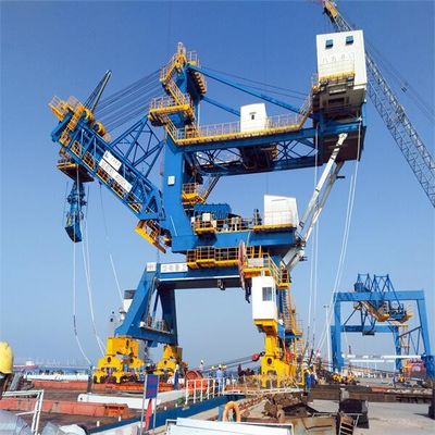 Rail Mounted Travelling Ship Loader For Seaport Capacity 2600 Tph