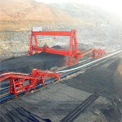 Stockyard Stacker And Reclaimer With Bucket Wheel
