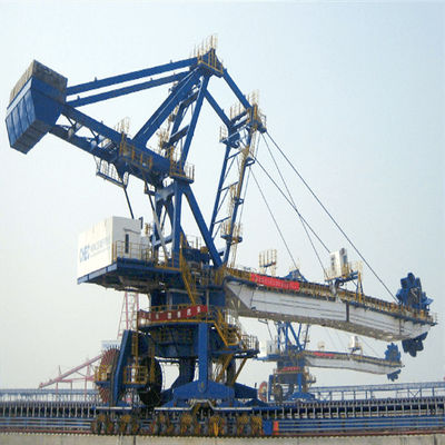 Stockyard Stacker And Reclaimer With Bucket Wheel