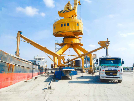 Carbon Steel Screw Cement Ship Unloader 100 T/H Sand Blasting Surface